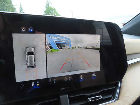 New 2025 Chevrolet Equinox ACTIV w/ Safety and Technology Package image 27