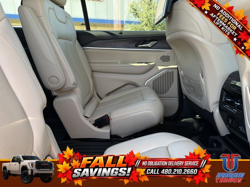 Used 2022 Jeep Grand Cherokee L Limited w/ Luxury Tech Group II AWD/4WD image 26