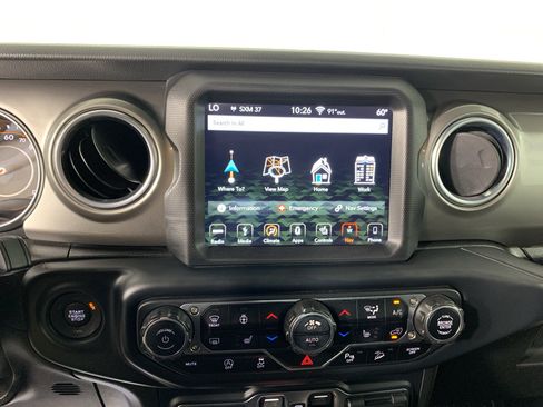 Used 2019 Jeep Wrangler Unlimited Sahara AWD/4WD image 25