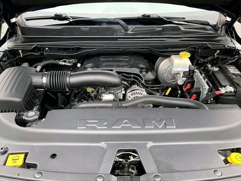 Used 2020 RAM 1500 Big Horn w/ Built-to-serve Edition image 38