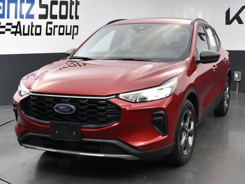 Used 2025 Ford Escape ST-Line FWD image 1