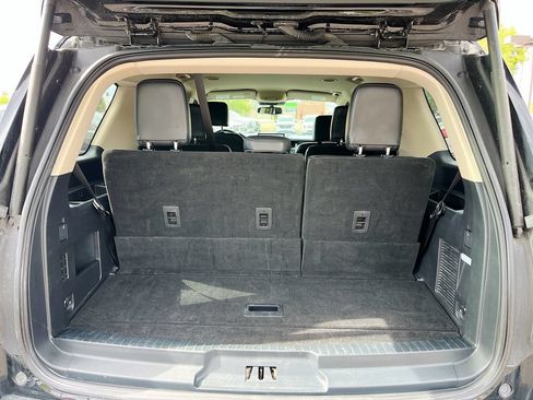 Used 2023 Ford Expedition XLT AWD/4WD image 26