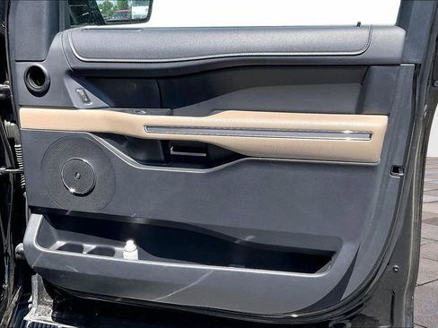 Certified 2023 Ford Expedition Limited AWD/4WD image 23