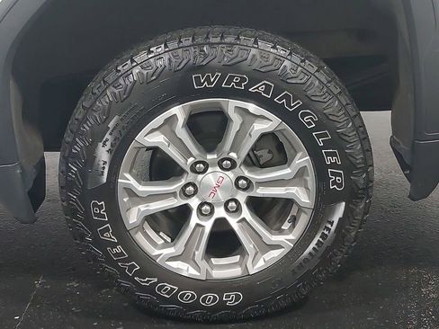 Used 2022 GMC Sierra 1500 SLE image 34