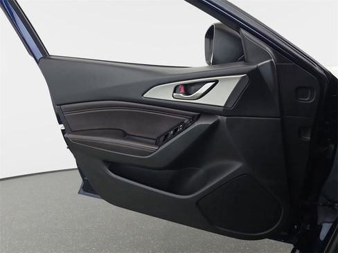 Used 2017 MAZDA MAZDA3 Touring image 27