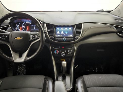 Used 2019 Chevrolet Trax LT w/ LT Convenience Package AWD/4WD image 21