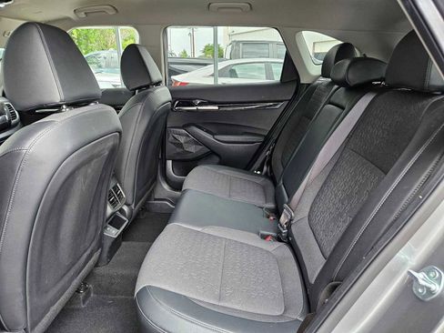 Certified 2025 Kia Seltos S FWD image 13