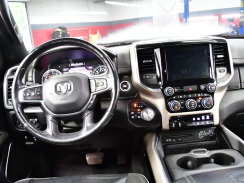 Used 2019 RAM 1500 Laramie w/ Sport Appearance Package AWD/4WD image 8