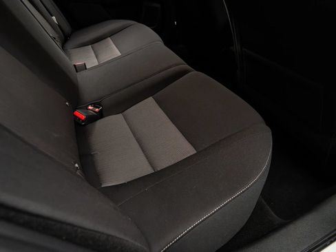Used 2025 Nissan Sentra SV FWD image 16