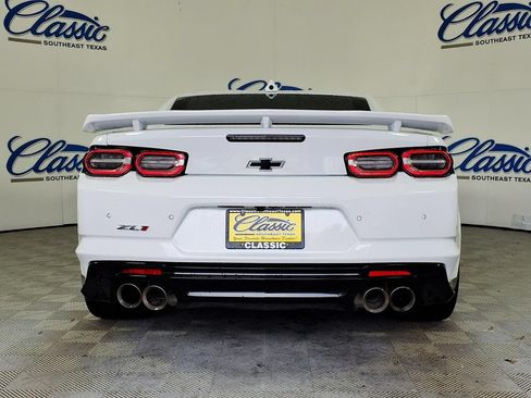 Used 2024 Chevrolet Camaro ZL1 RWD image 4