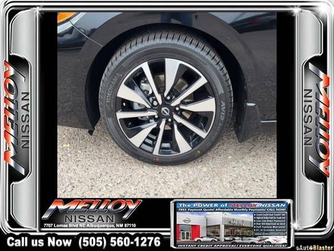 Used 2024 Nissan Sentra SV w/ SV Premium Package image 18