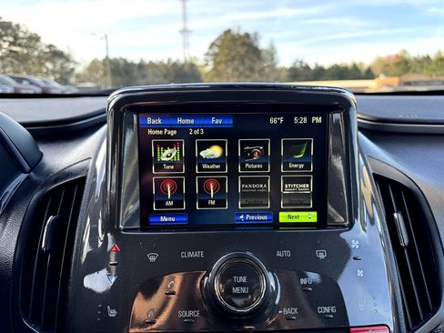 Used 2014 Chevrolet Volt FWD image 19