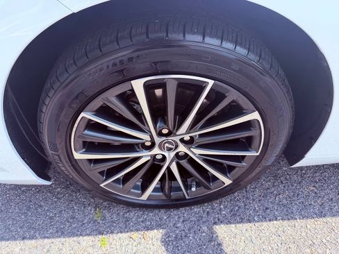 Certified 2025 Lexus ES 350 w/ Premium Package FWD image 15