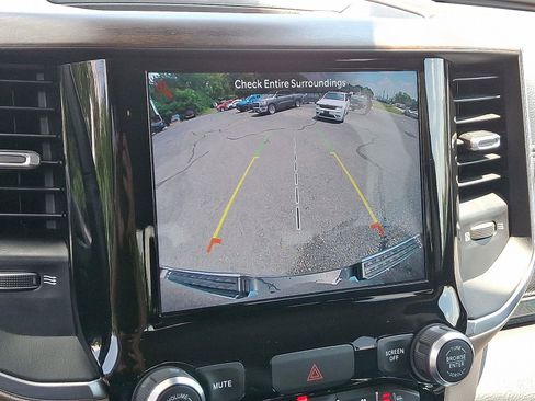 Certified 2022 RAM 1500 Laramie image 18