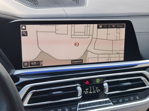 Used 2022 BMW ALPINA XB7 image 17