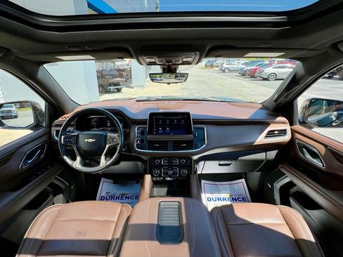 Used 2022 Chevrolet Tahoe High Country image 2