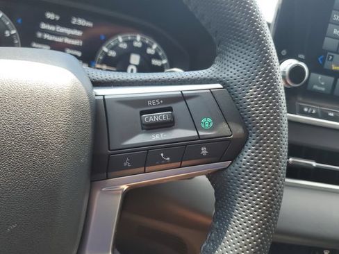 Used 2024 Mitsubishi Outlander SEL AWD/4WD image 24