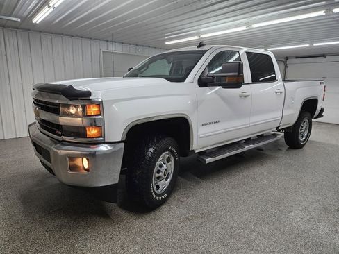 Used 2018 Chevrolet Silverado 2500 LT image 4