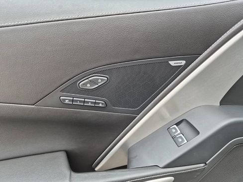 Used 2016 Chevrolet Corvette Z06 w/ Z07 Performance Package image 18