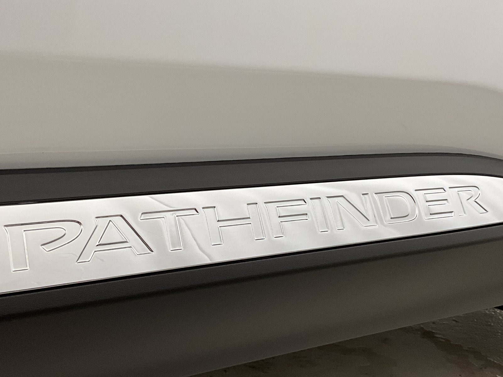 Used 2025 Nissan Pathfinder Platinum w/ Cargo Package AWD/4WD image 31
