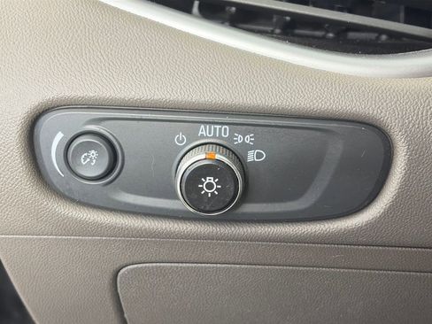 Used 2022 Chevrolet Malibu LT FWD image 24