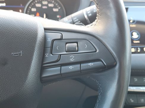 Used 2019 Cadillac XT4 Premium Luxury image 28