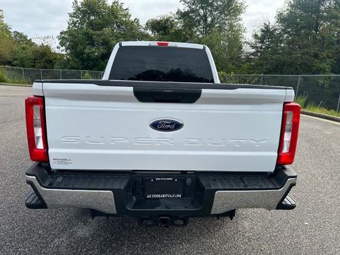 Used 2024 Ford F250 XLT image 37