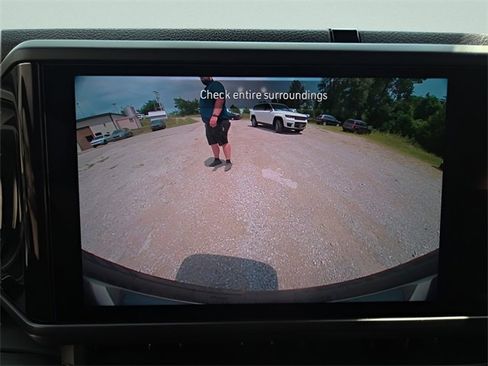 New 2025 Jeep Wrangler Sport S image 23