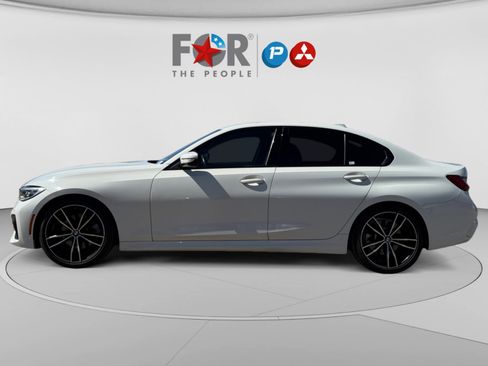 Used 2019 BMW 330i Sedan w/ M Sport Package RWD image 2