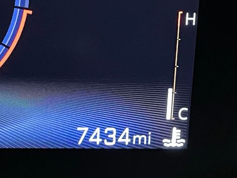 Used 2025 Chevrolet TrailBlazer LT w/ LT Cold Weather Package image 6