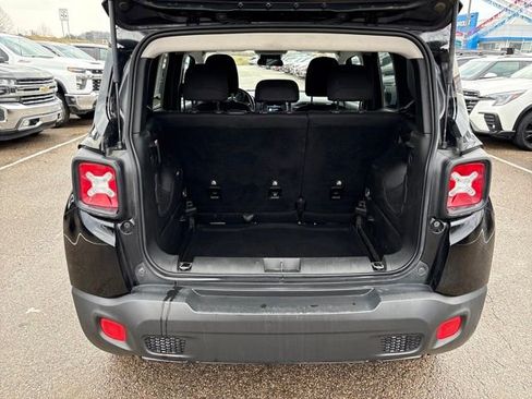 Used 2018 Jeep Renegade Altitude image 24