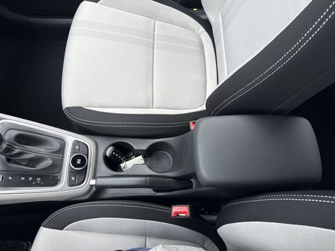 New 2026 Hyundai Venue SEL FWD image 22