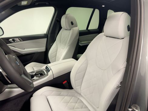 New 2026 BMW X5 sDrive40i w/ M Sport Package image 5