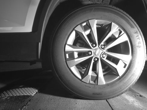 Used 2025 Chevrolet Equinox LT image 14