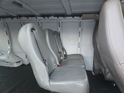 Used 2020 Chevrolet Express 3500 Extended w/ Driver Convenience Package RWD image 22