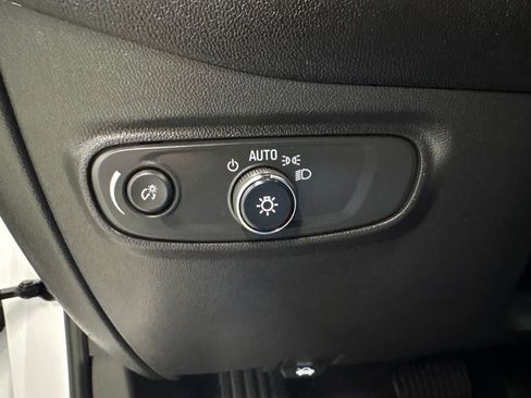 Used 2024 Chevrolet Equinox RS w/ RS Leather Package AWD/4WD image 33