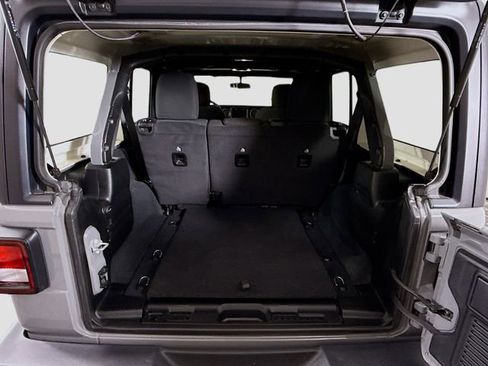 Used 2023 Jeep Wrangler Willys image 23