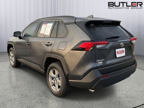Certified 2025 Toyota RAV4 XLE AWD/4WD image 4