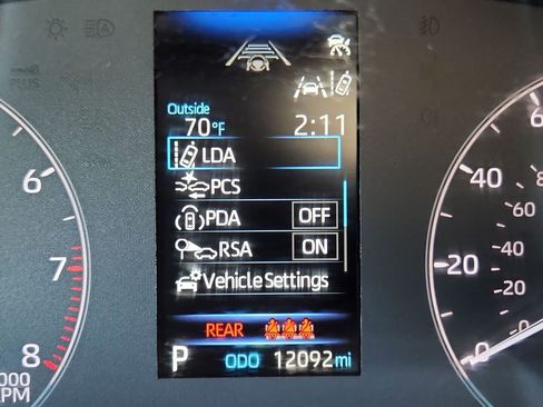 Used 2025 Toyota Corolla LE image 26