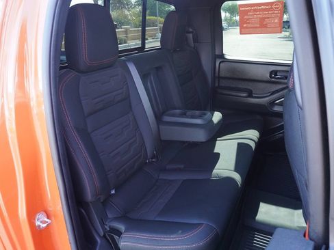 Certified 2025 Nissan Frontier PRO-4X w/ Pro Convenience Package AWD/4WD image 10