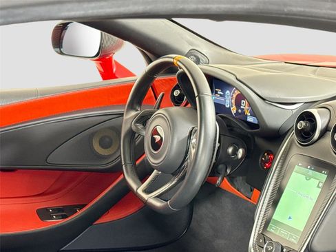 Used 2019 McLaren 600LT image 27