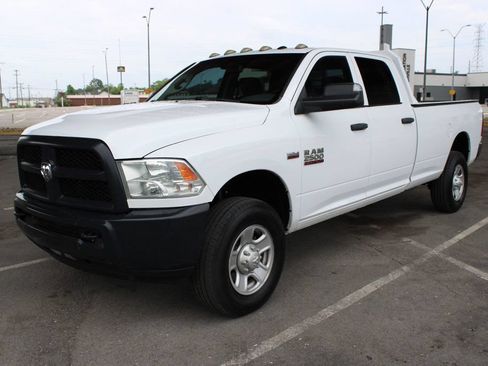 Used 2018 RAM 2500 Tradesman w/ Popular Equipment Group AWD/4WD image 2