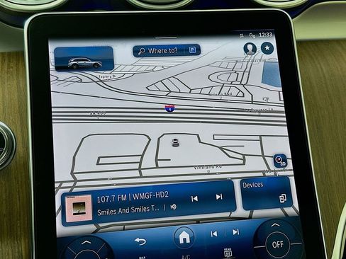 Used 2023 Mercedes-Benz GLC 300 4MATIC image 16