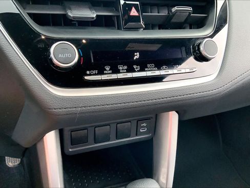 Used 2023 Toyota Corolla Cross S image 32