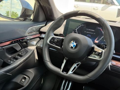 Used 2024 BMW 540i xDrive w/ Premium Package AWD/4WD image 14