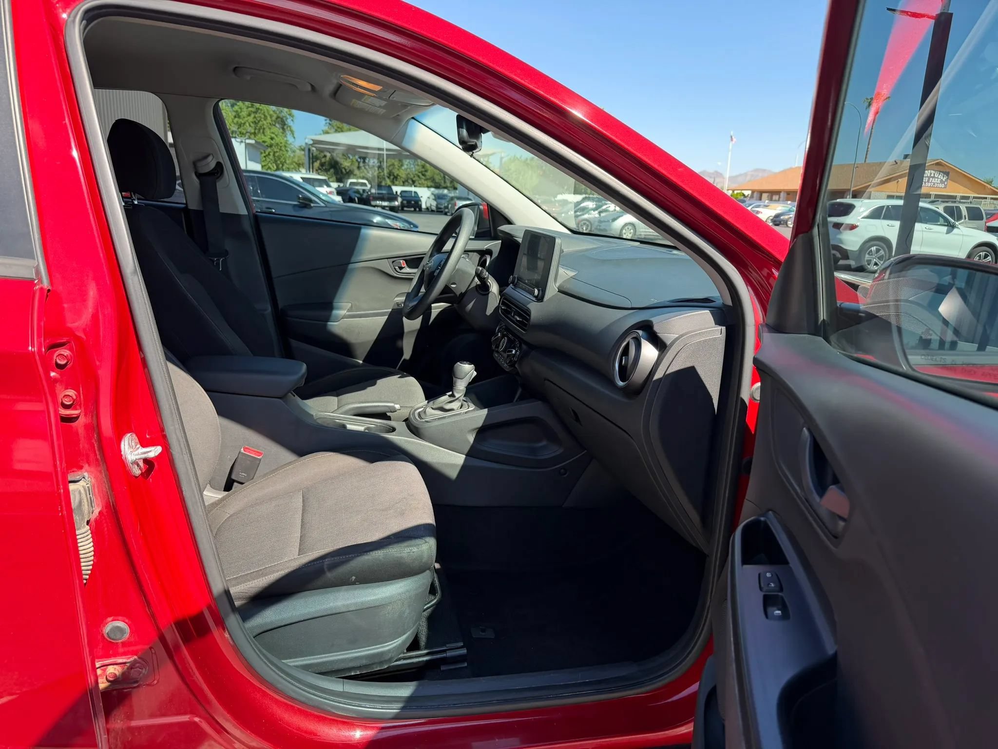 Used 2022 Hyundai Kona SEL FWD image 28