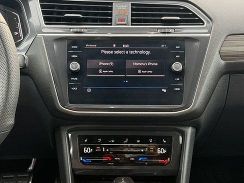 Certified 2024 Volkswagen Tiguan SEL R-Line AWD/4WD image 17