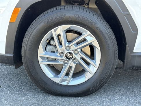 Used 2025 Hyundai Tucson SE FWD image 12
