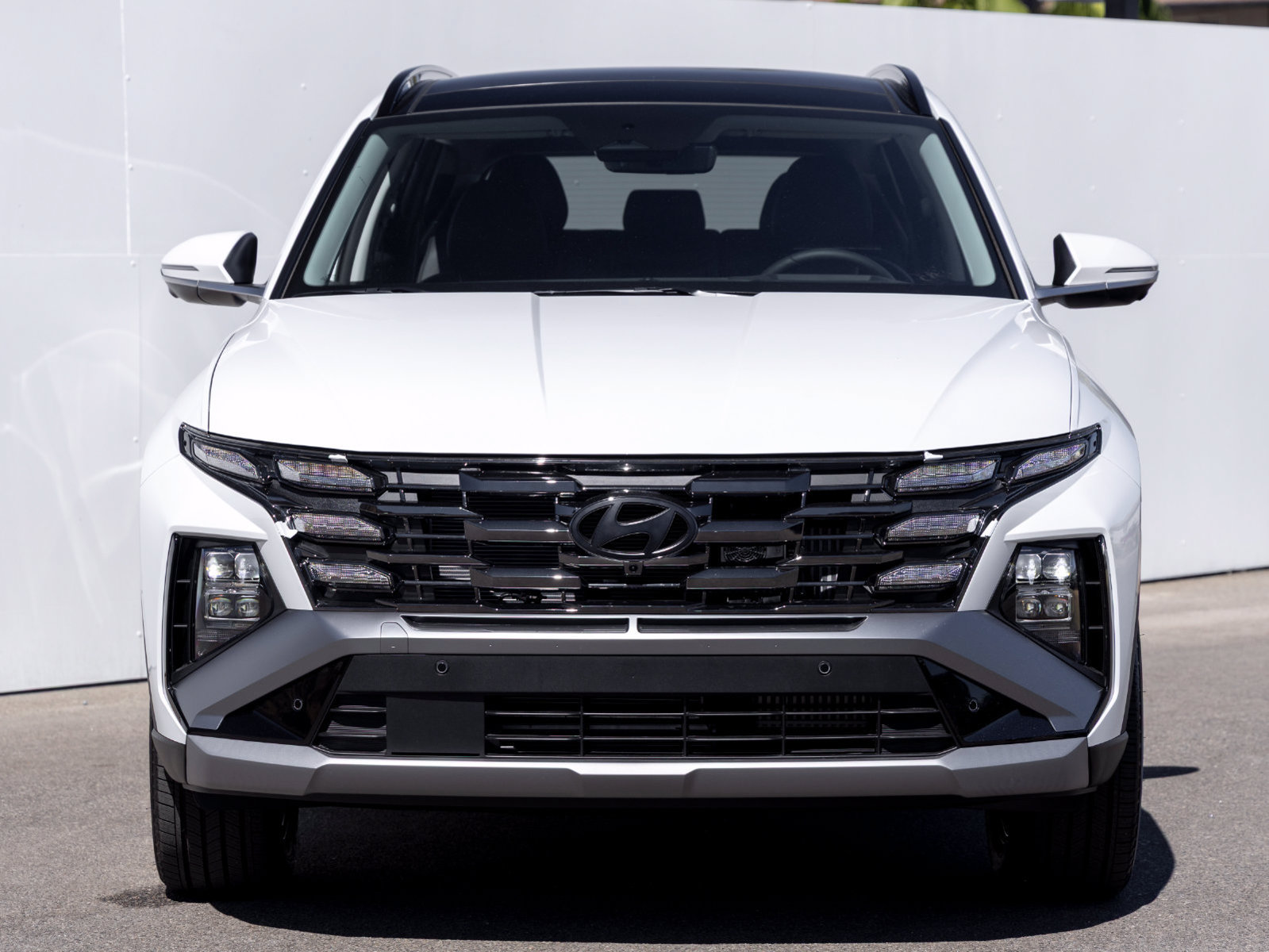 New 2026 Hyundai Tucson Limited w/ Tow & Go Package AWD/4WD image 3