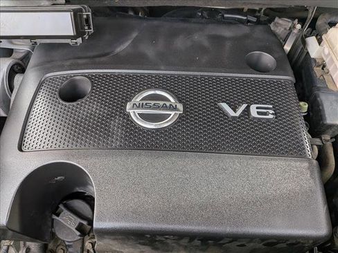 Used 2015 Nissan Pathfinder SL w/ SL Tech Package image 23